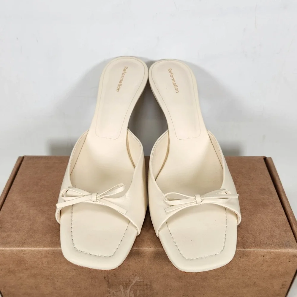 Reformation Clementine Heeled Mule Sandal Women Size 10 Almond Leather Bow